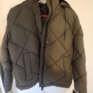 DKNY  Women's Diamond Quilted Hooded Puffer Coat